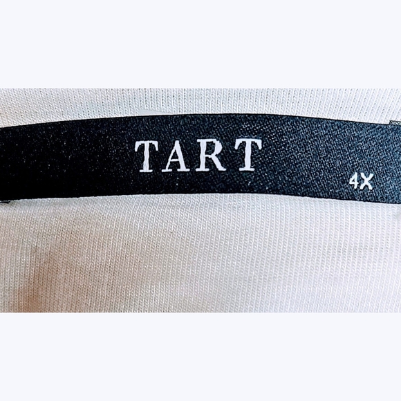 Tart Black and White Sleeveless Midi Sundress - Picture 15 of 15